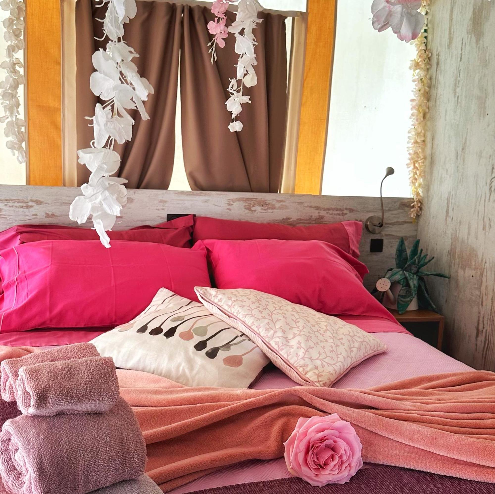 Ciriga Sicily Glamping Resort Santa Maria del Focallo Exterior foto
